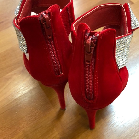 Liliana high heels (4.5”), red, zipper back - Picture 3 of 8